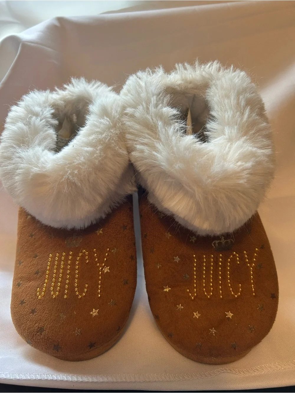 Juicy Couture Girls' Brown Faux-Fur Cozy Slip-On Slippers with Gold Glitter Heel